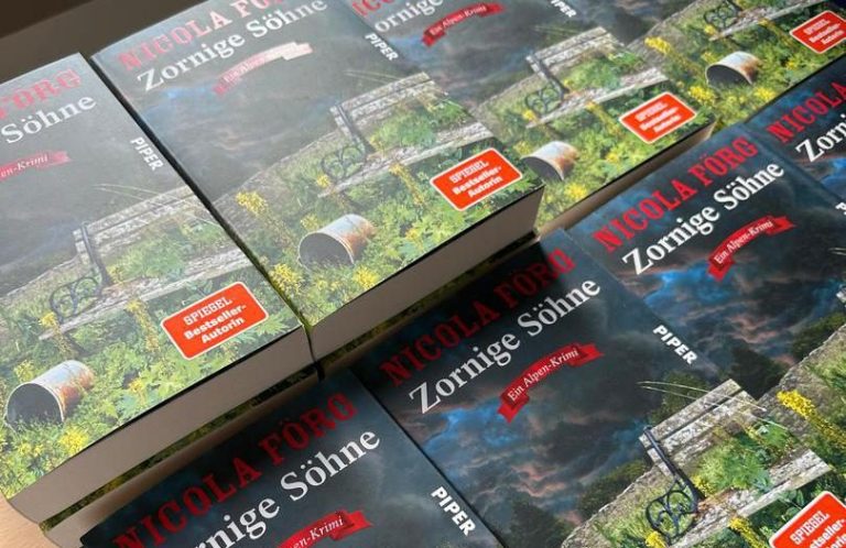 Nicola Förg Büchertisch Nicola Förg Büchertisch